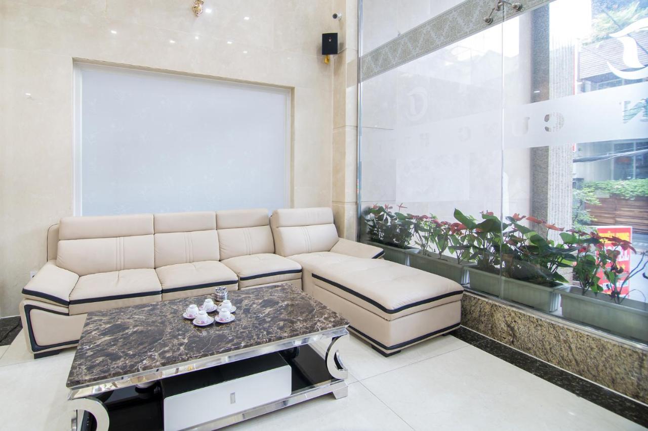 Reddoorz Plus Near Lotte Mart Cong Hoa ホーチミン市 エクステリア 写真