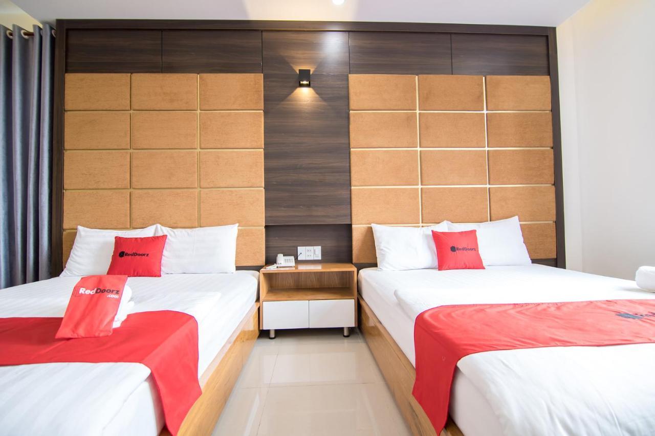 Reddoorz Plus Near Lotte Mart Cong Hoa ホーチミン市 エクステリア 写真