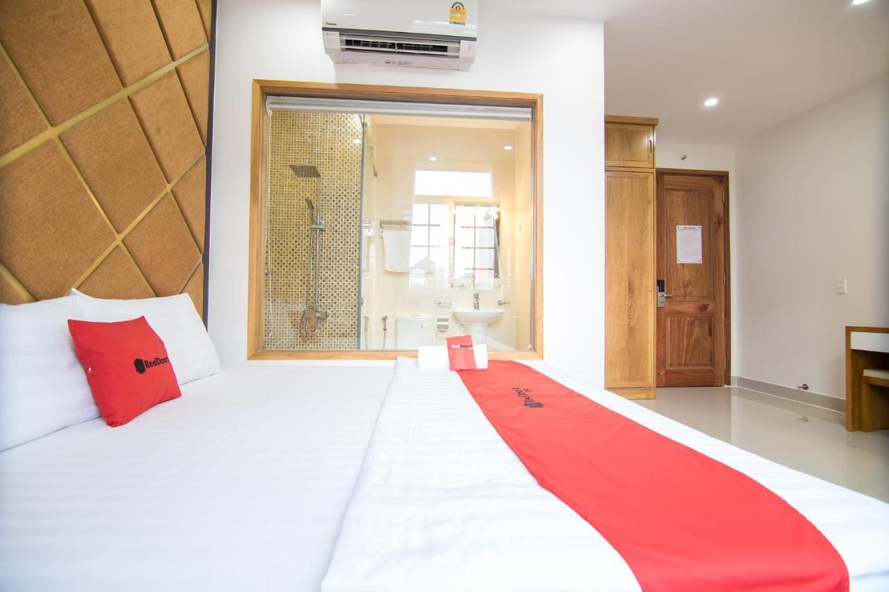 Reddoorz Plus Near Lotte Mart Cong Hoa ホーチミン市 エクステリア 写真